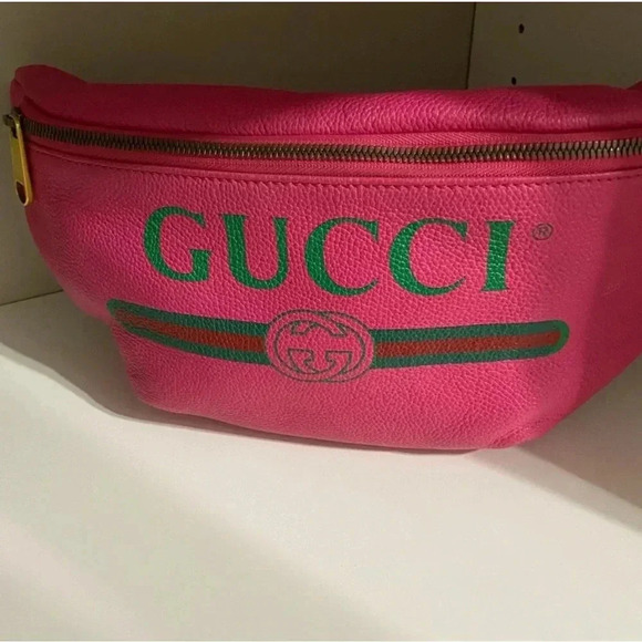 GUCCI 
Grained Calfskin (LARGE) Logo Belt Bag Pink Green - Picture 2 of 6